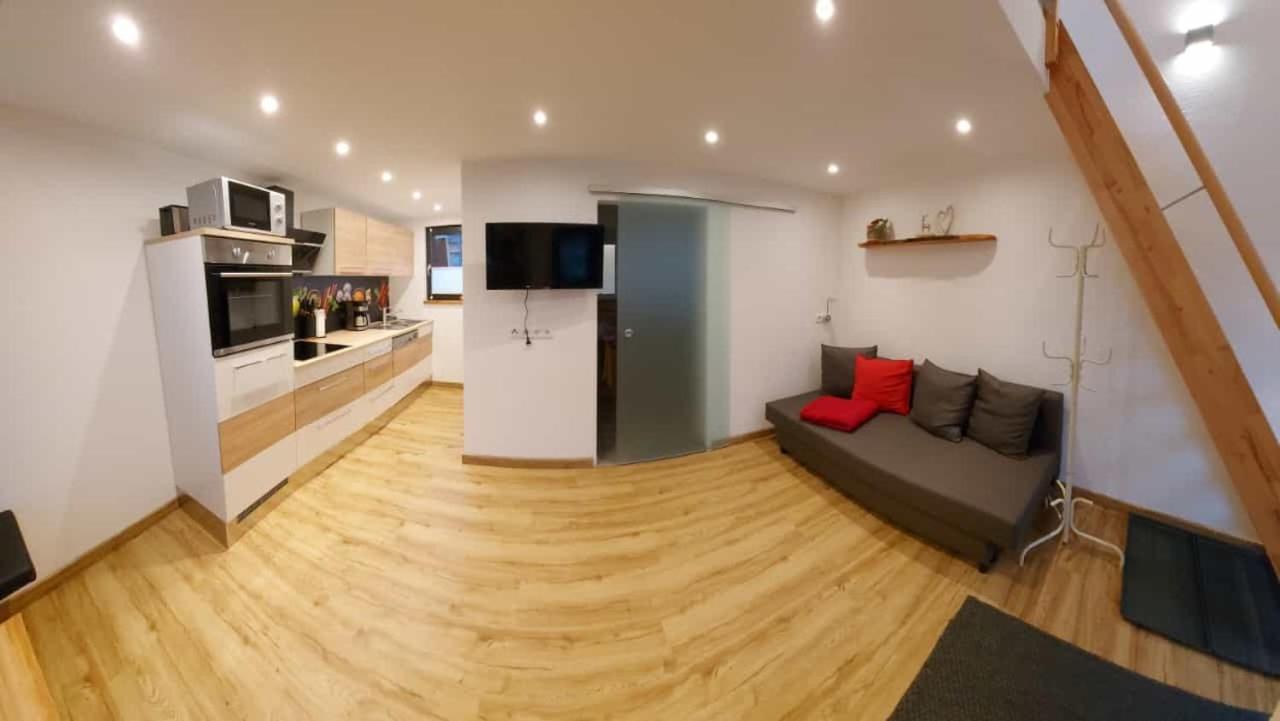 Ferienhaus: Mitten Auf Dem Reiterhof Öhringen Eksteriør bilde